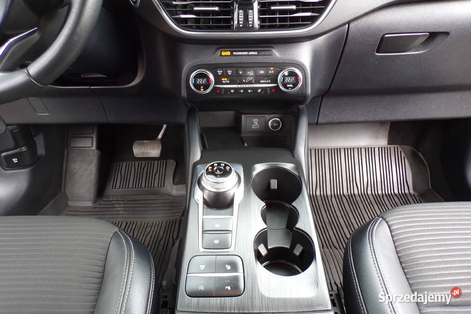 Ford Kuga IV 20TDCi 190 EcoBlue 4x4 SALON POLSKA reflektory ksenonowe Piła sprzedam