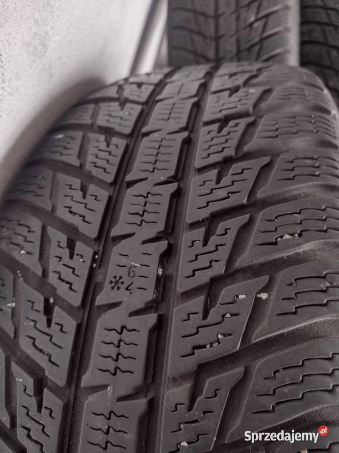 Opony nokian 22560 R17 Pleszew sprzedam