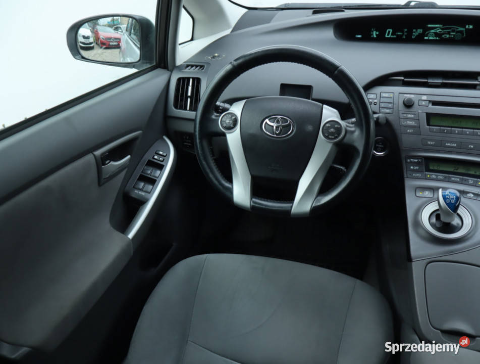 Toyota Prius 18 VVTi HSD radio Katowice