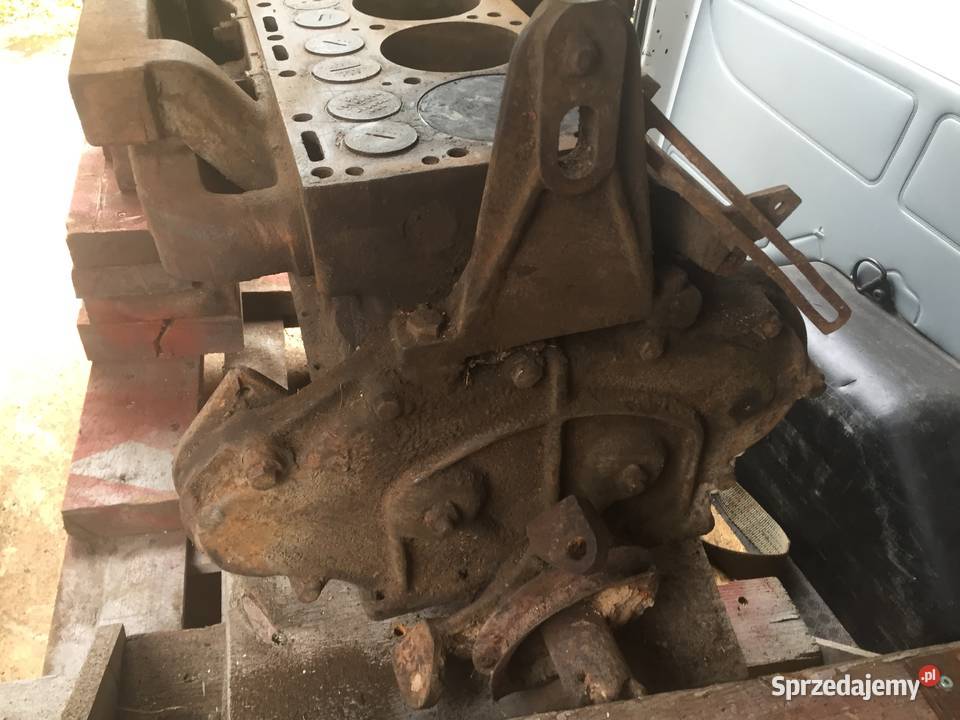 blok silnika z Studebaker US6 Hercules JXD Giby