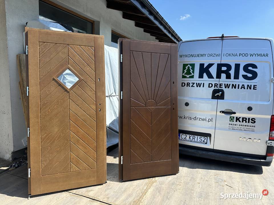 Drzwi wejściowe zewnętrzne drewniane