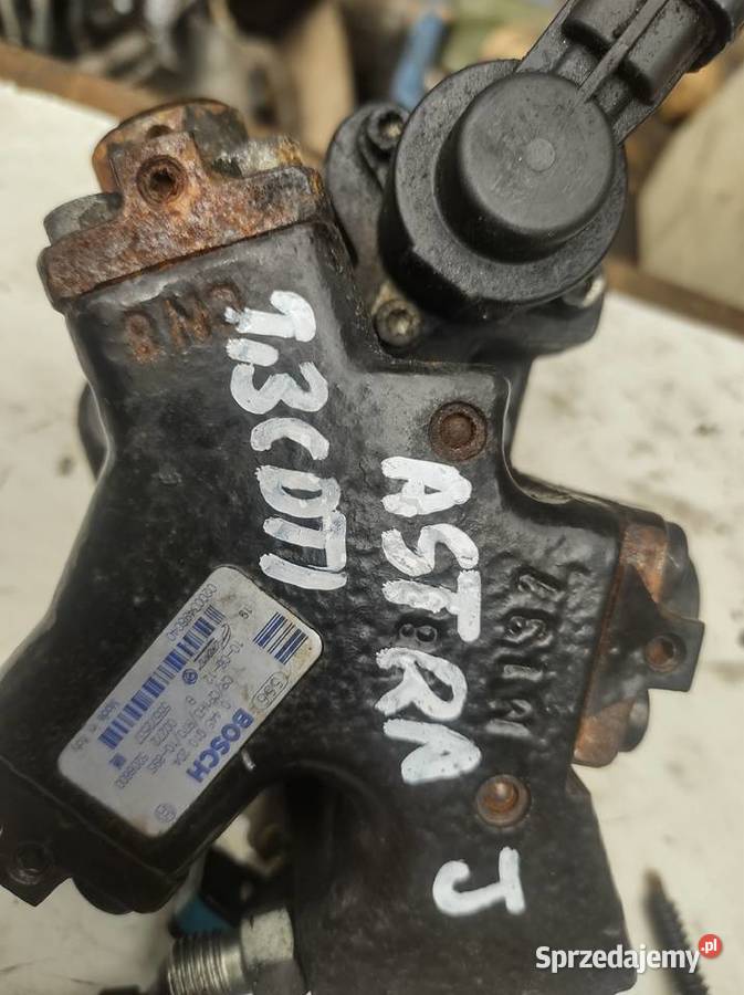 OPEL ASTRA J CORSA D 13CDTI pompa wtryskowa 0445 osobowe