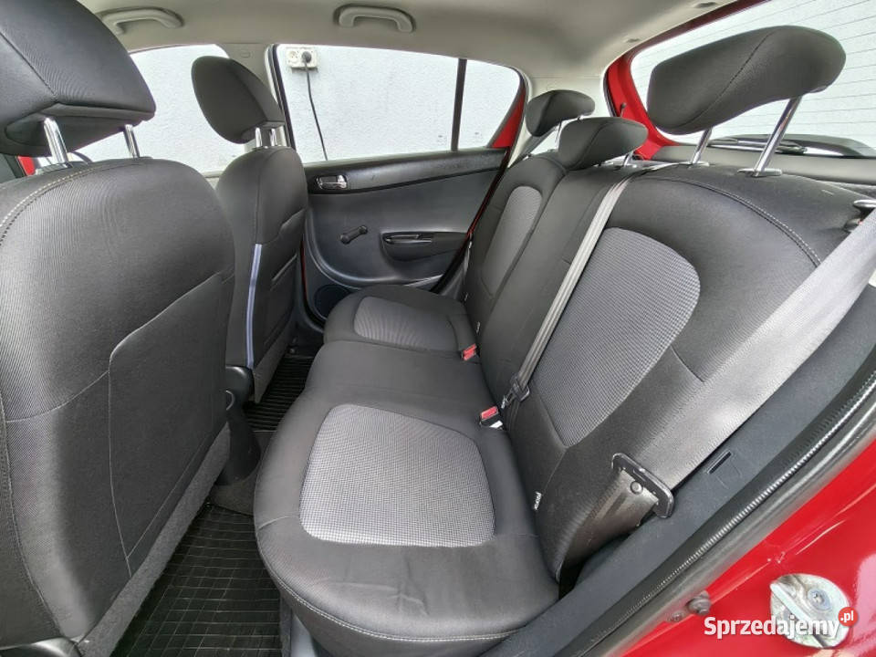 Hyundai i20 FL klimatyzacja elszyby org radio gniazdo USB Racibórz