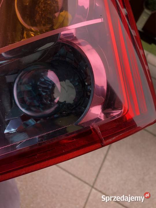 SUZUKI SWIFT MK6 LIFT LAMPA PRAWA TYŁ 5696S1R Motoryzacja Kozy