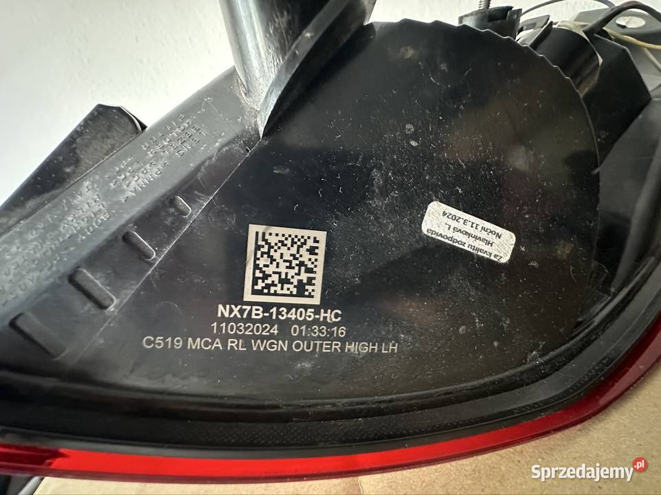 Ford Focus MK 4 kombi Lampa tylna lewa osobowe mazowieckie Warszawa