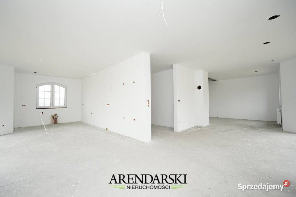 Stylowy dom do własnej aranżacji garaż Ciecierzyce