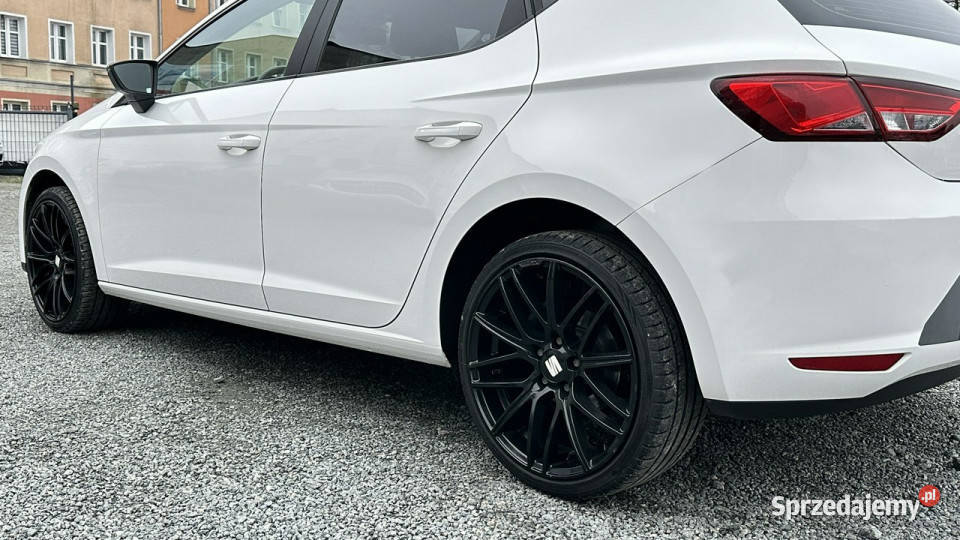 Seat Leon Benzyna Zarejestrowany Ubezpieczony aluminiowe felgi Elbląg