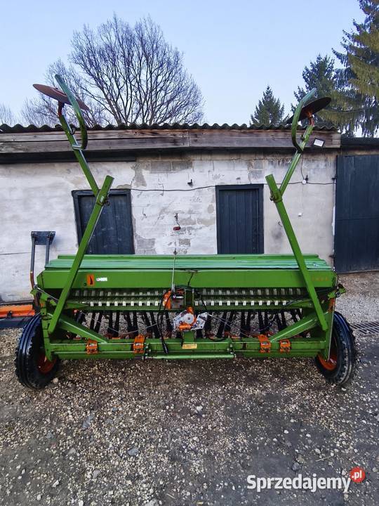 Siewnik amaozne d8 super stan nieuszkodzony Miechów