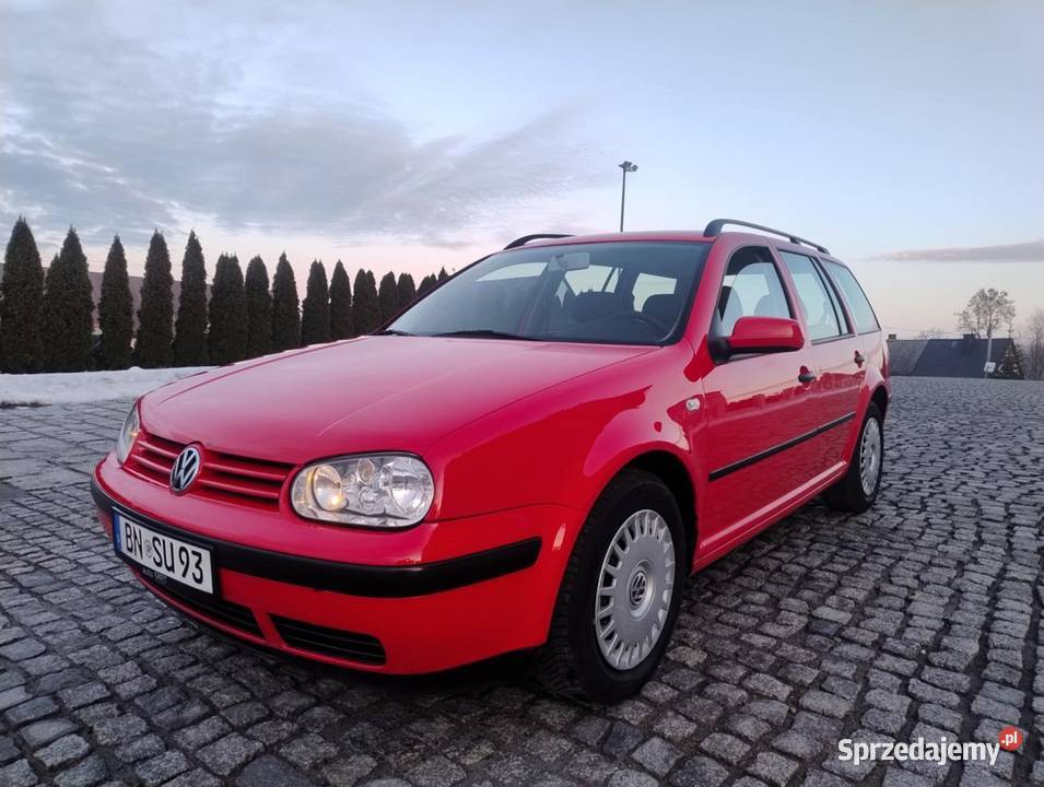Volkswagen Golf 4 stan kolekcjonerski 14 benzyna Rok produkcji 2000 Myślenice