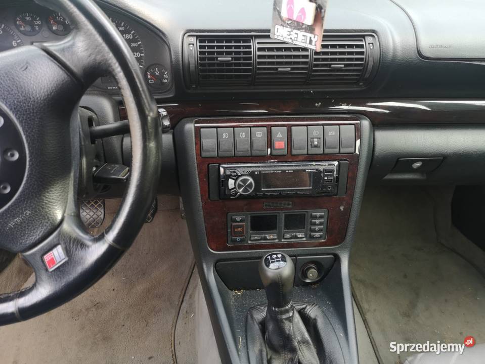 Fajna Audi A4 26 z DE Wołów