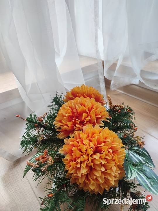 Kompozycja kwiatowa na grób kompozycja na płytę Sosnowiec