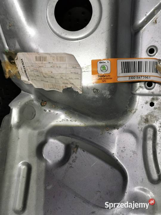SKODA SUPER B OKULAR WZMOCNIENIE PRAWY TYŁ Luzino