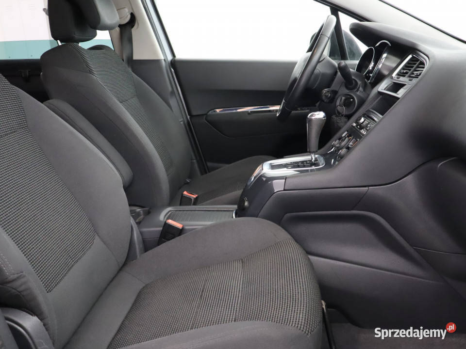 Peugeot 5008 16 BlueHDi szary