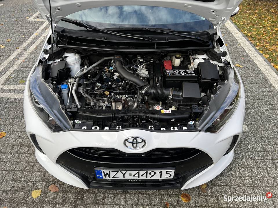 Toyota Yaris 10 benzyna 72 2021 Przebieg 21000 serwisowany w ASO mazowieckie Żyrardów
