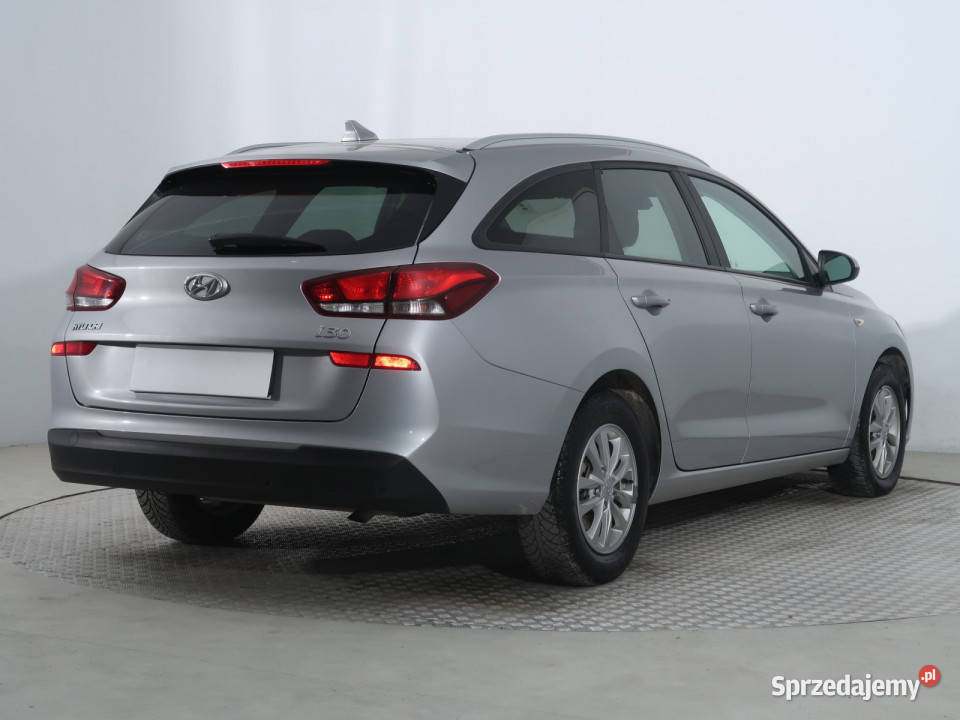 Hyundai i30 15 DPI relingi dachowe Katowice