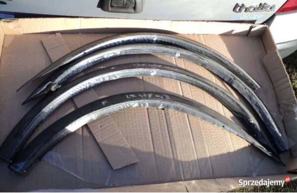 Renault THALIA nakładki na błotnikiNowe kujawsko-pomorskie Bydgoszcz sprzedam