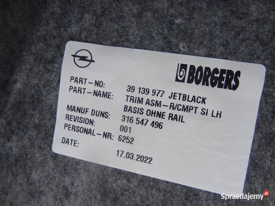 TAPICERKA BAGAŻNIKA LEWY TYŁ OPEL INSIGNIA B