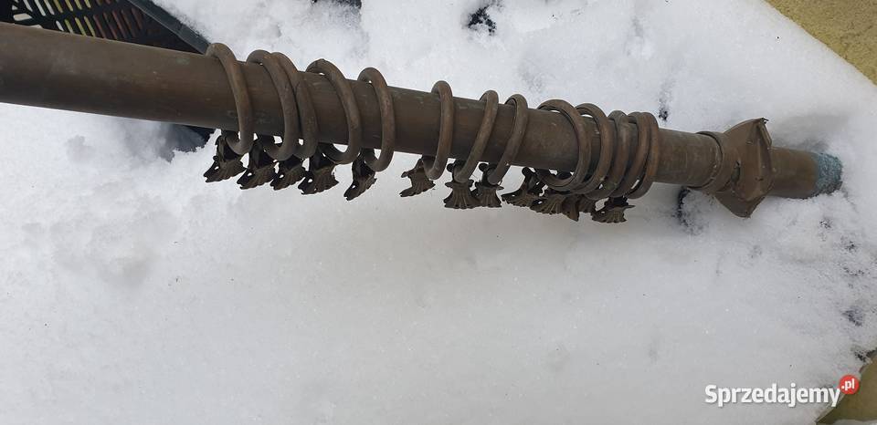 Zabytkowy mosiężny karnisz z żabkami Reszel