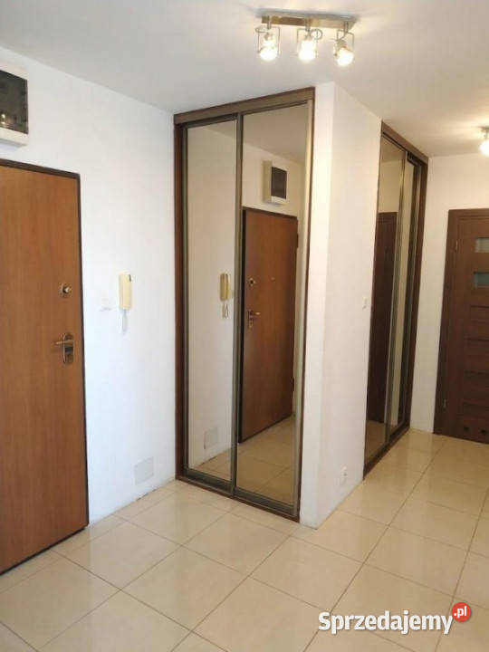 3 pokoje z komlok i garażem Piaseczno sprzedam