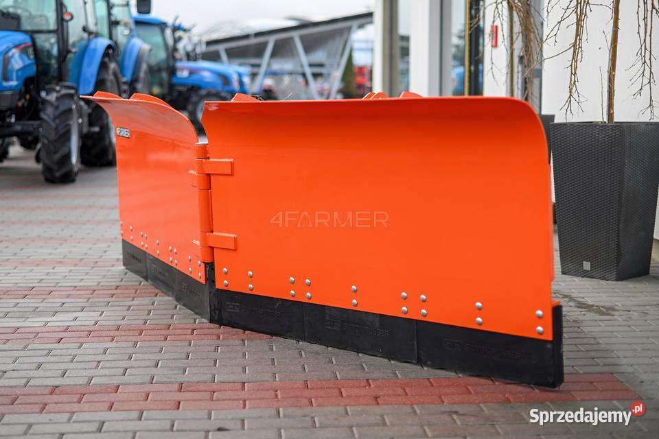 Pług do śniegu strzałkowy 3M 300 hydrauliczny Tajęcina sprzedam