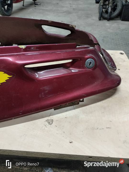 Honda Dio 50 2T plastiki pod siedzenia