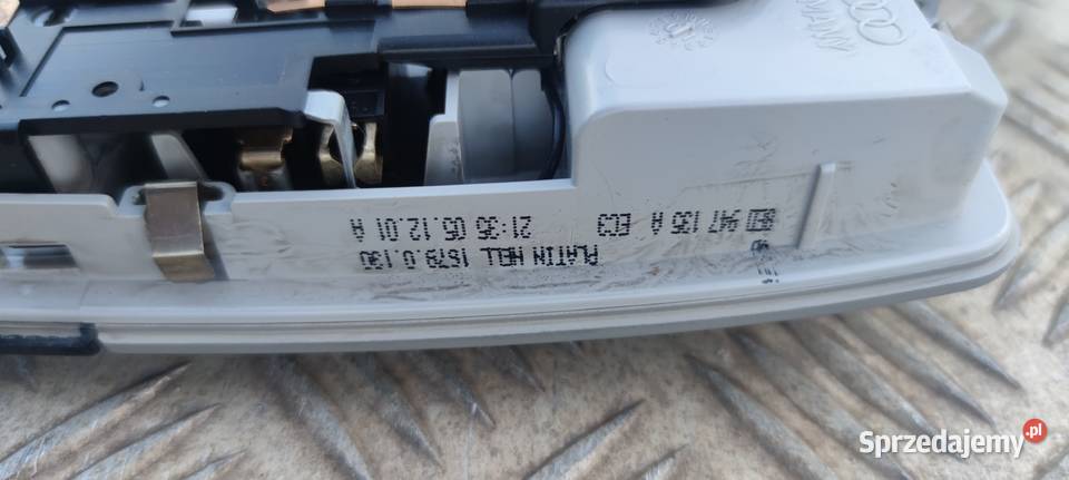 Audi A4 B6 B7 lampa podsufitki przednia Oświetlenie świętokrzyskie Ostrowiec Świętokrzyski sprzedam