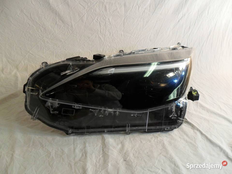 REFLEKTOR PRZÓD STRONA LEWA TOYOTA YARIS CROSS wielkopolskie