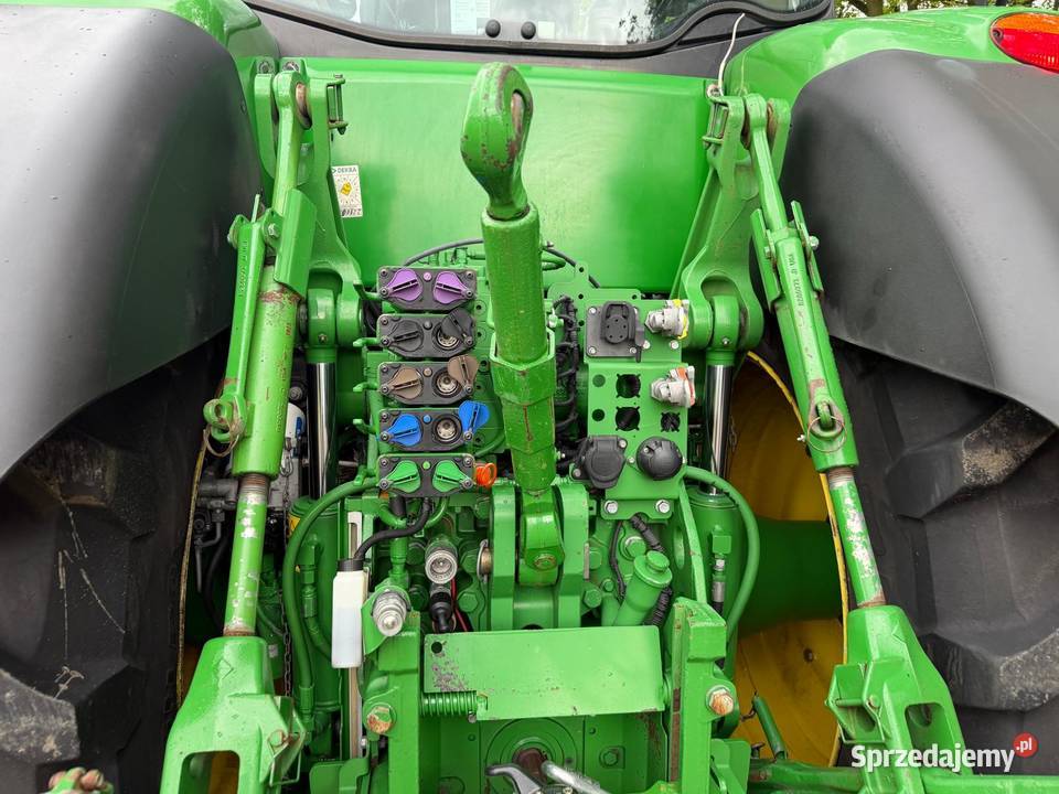 Ciągnik rolniczy John Deere 7310R