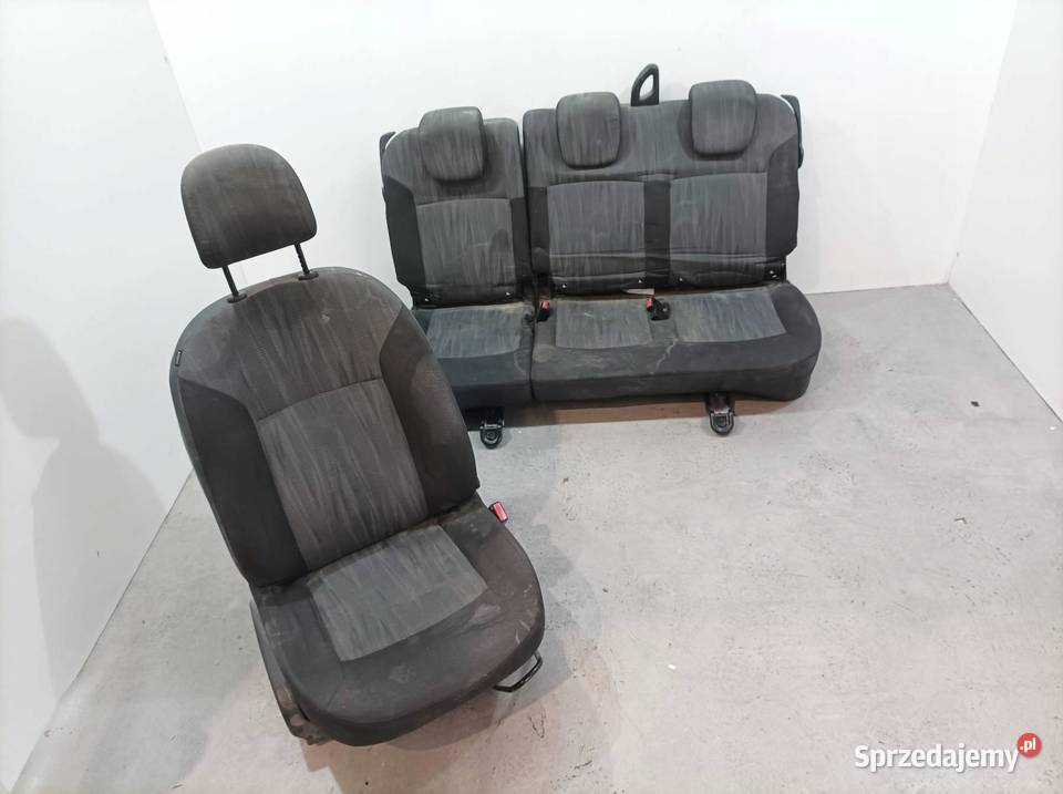 FOTELE PRAWY PRZÓD KANAPA OSOBOWY Dacia Dokker I świętokrzyskie