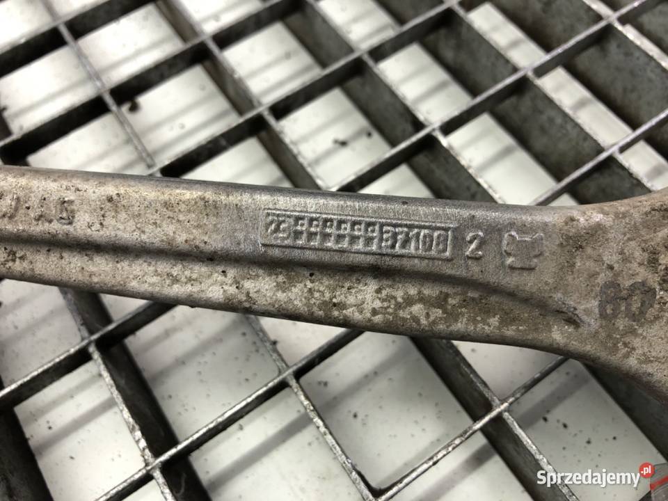 WAHACZ PRAWY PRZÓD AUDI A6 C8 Kombi PRZEDNI