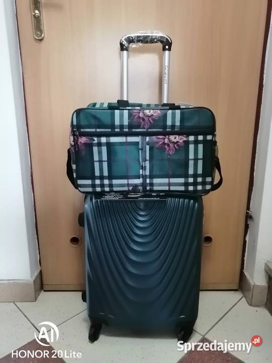Walizki turystyczne podróżne Nowe Skarżysko-Kamienna