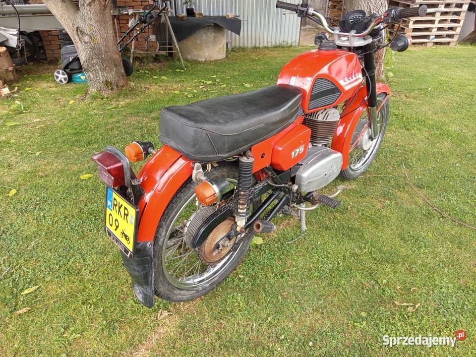 Motocykl Cz 175 zarejestrowany jako zabytek Krosno