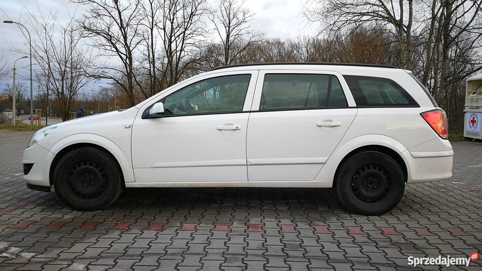Opel Astra HSW kombi 17 CDTI sprzedam Motoryzacja Piaseczno