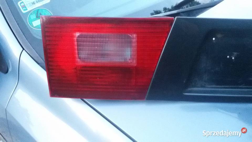BLENDA TYLNA LAMPY W KLAPE VW SHARAN 1 LIFT osobowe Elbląg