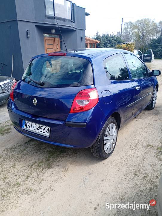 Sprzedam Renault Clio benzyna clima ABS sprzedam