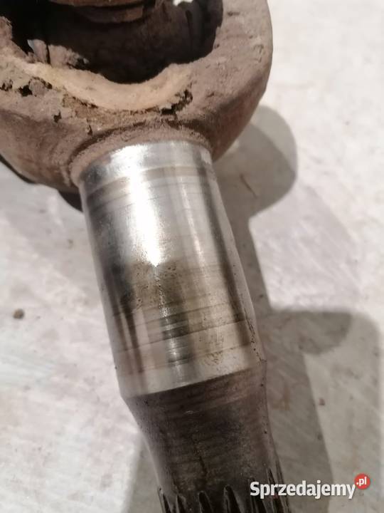 Półoś oś Massey Ferguson 305030603065 sprzedam