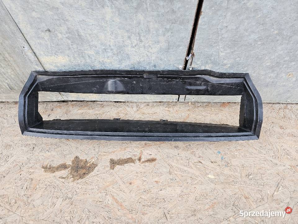 AUDI ETRON 4KE KIEROWNICA WLOT POWIETRZA osobowe