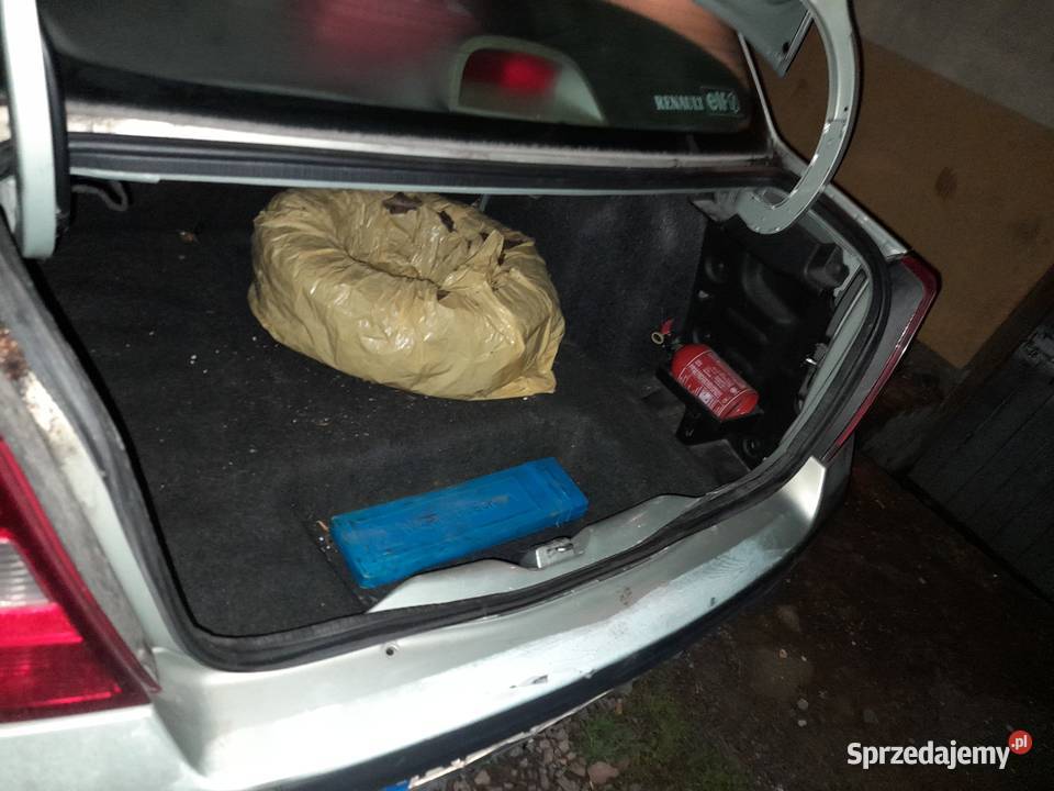 Renault Thalia Sedan 14 z LPG Klima elektryka 76KM Kraków sprzedam