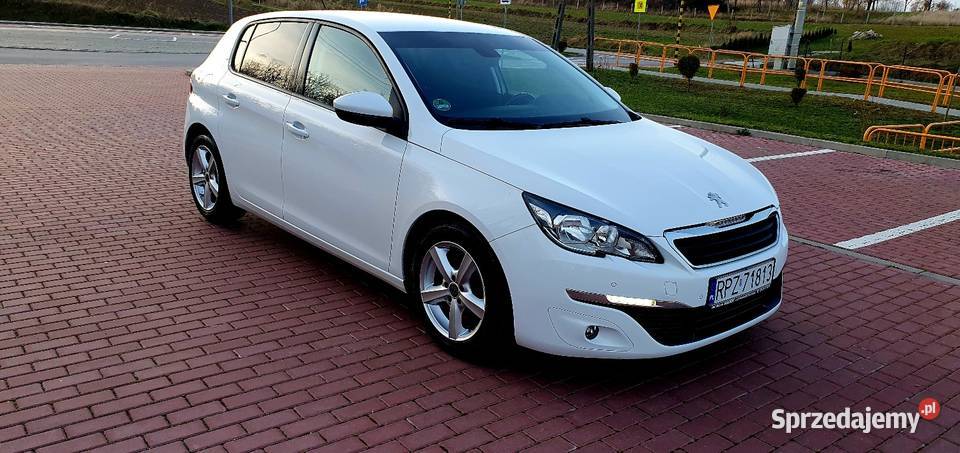 Peugeot 308 12 benzyna 130 Super Stan Kańczuga