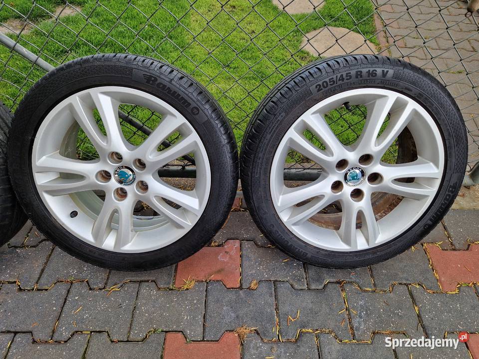 Felgi Koła Skoda Rapid Fabia Roomster 16 5x100 świętokrzyskie