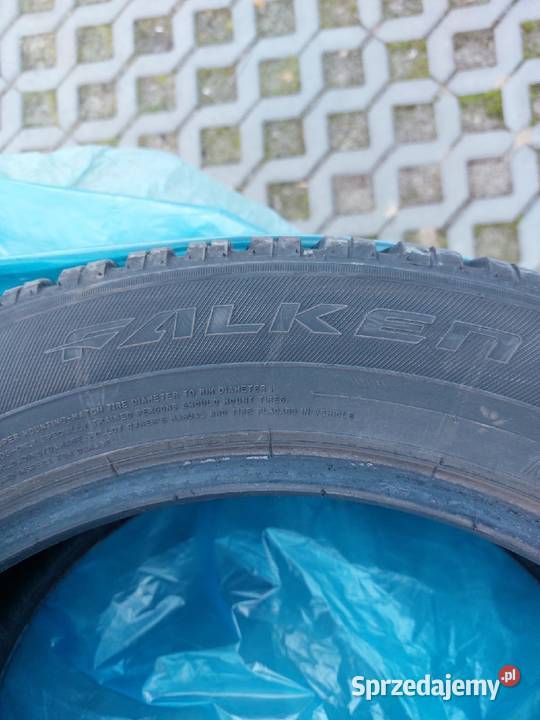 Opony Zimowe Falken EuroWinter HS01 SUV 22555 Przewrotne