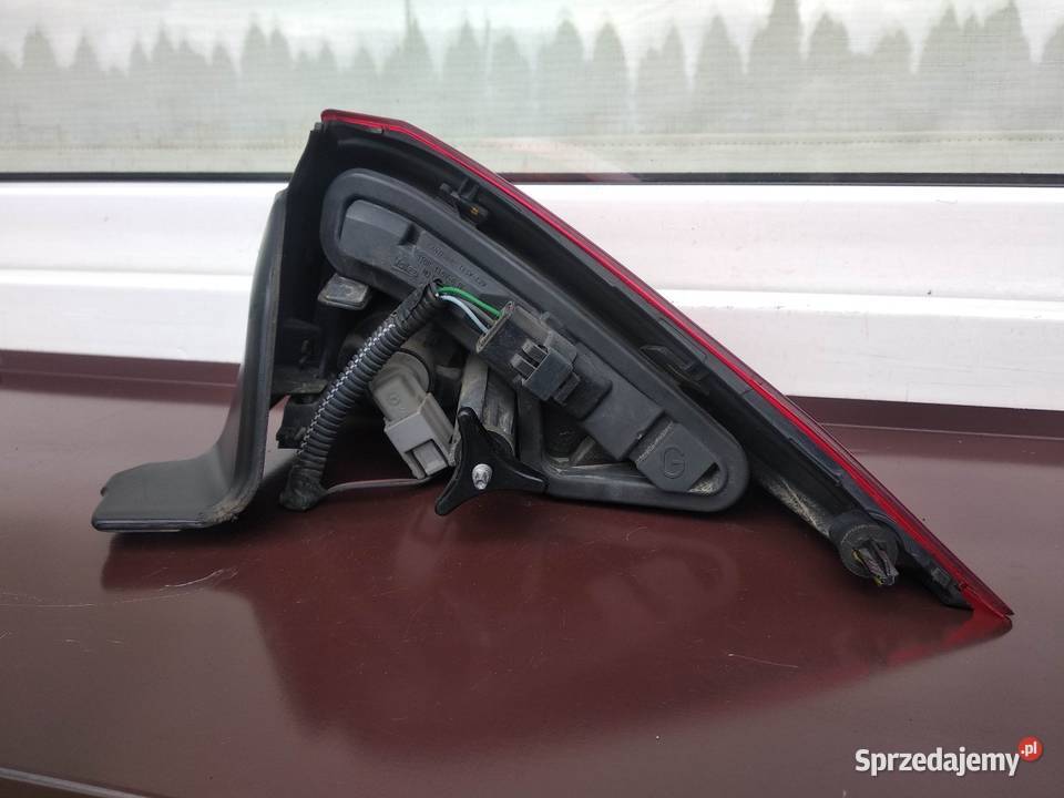 Renault Laguna 3 III liftback lampa tył tylna osobowe Sieradz