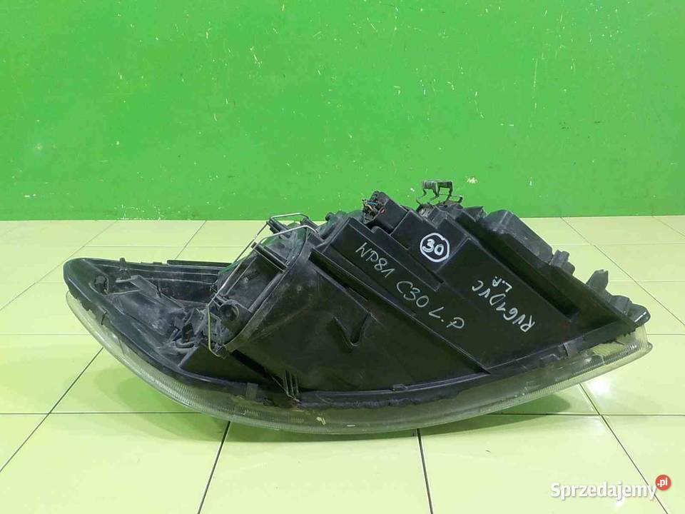 VOLVO C30 20 D 12r lampa lewa przod 31299821 Lampy przednie mazowieckie Suków