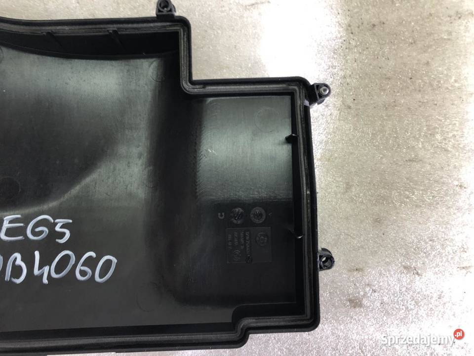 POKRYWA SKRZYNKI BEZPIECZNIKÓW 7526470 BMW E65 Układ elektryczny, zapłon