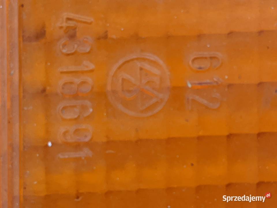 Fiat 125p kierunek pozycja lampa obrysowa lewa