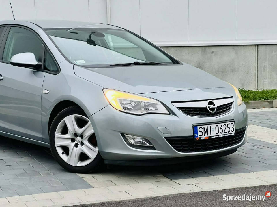 Opel Astra Opel Astra 14 Turbo Design Edition J