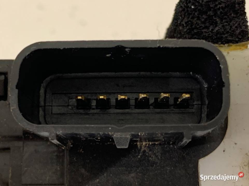 ZAMEK DRZWI LEWY PRZÓD HYUNDAI ix35 Hatchback