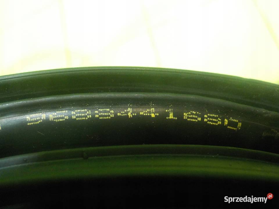 CITROEN C3 II 12 VTI 13r HB 5D uszczelka drzwi Suków