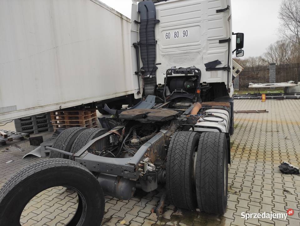 Syndyk sprzeda ciągnik siodłowy VOLVO FH
