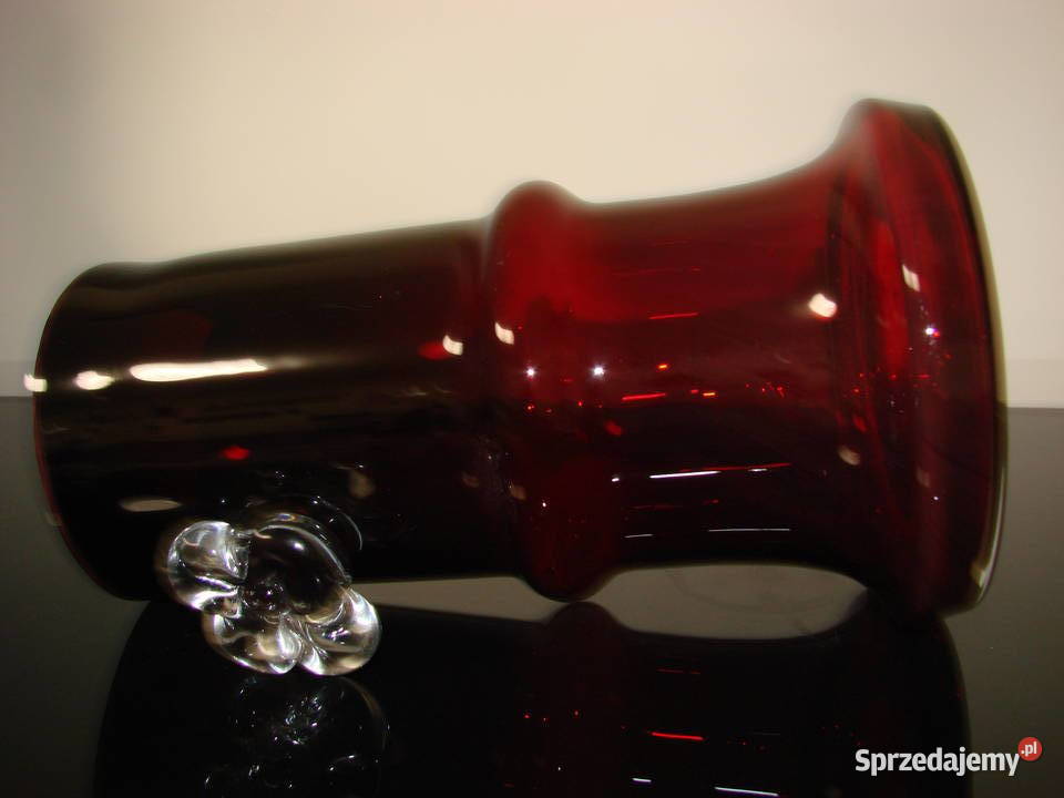 dzbanek czerwone szkło Pruszcz Gdański